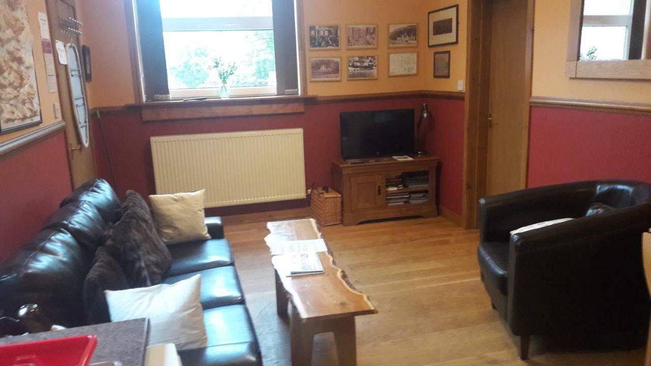 Leven And Linnhe Apartments, West Highland Way Holidays Kinlochleven Bagian luar foto